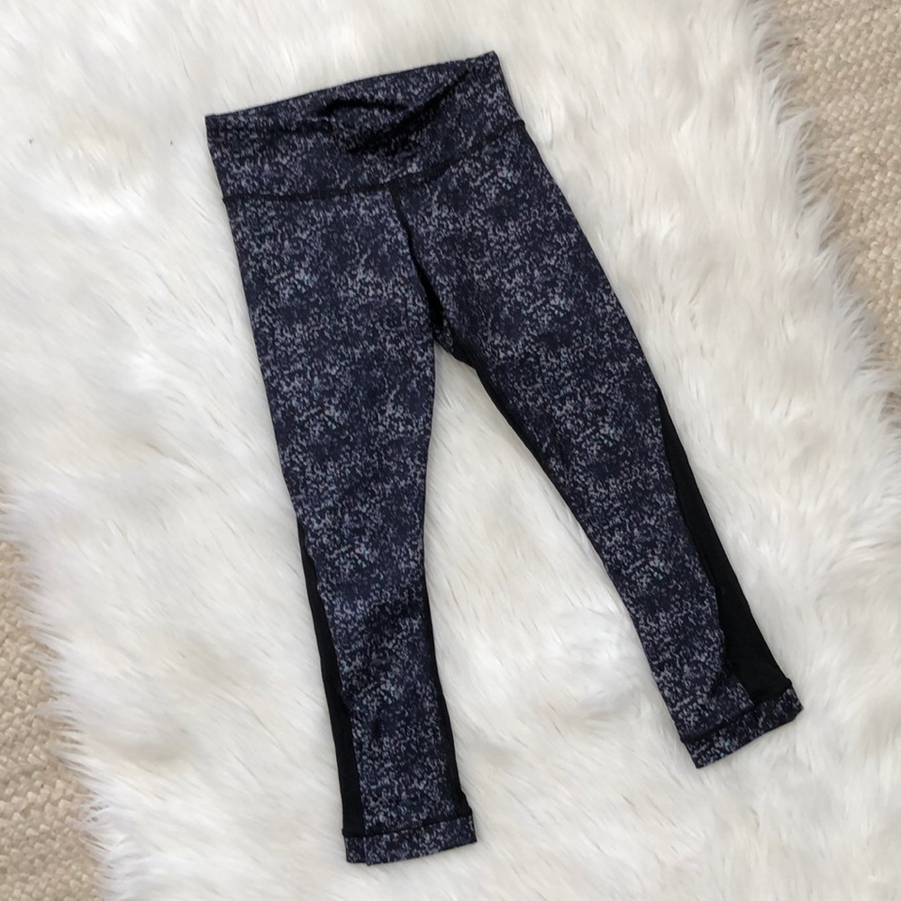 Lululemon Crop - Picture 2 of 5
